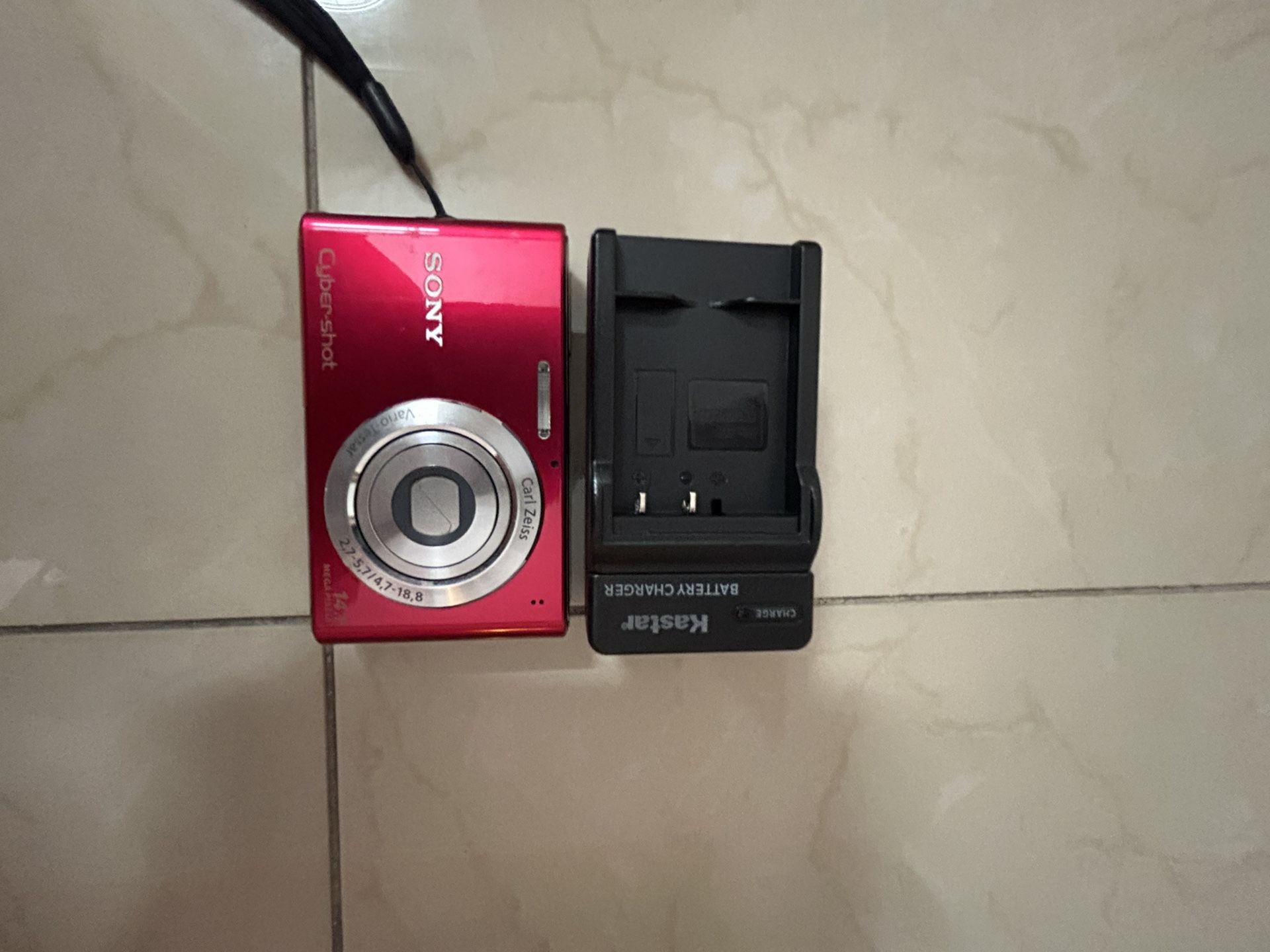 Sony CyberShot DSC-W330 14.1MP 4x Digital Camera, Red, Battery, Charger