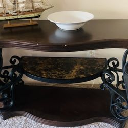 Entertainment Table