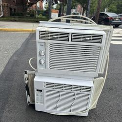 Window AC Unit 