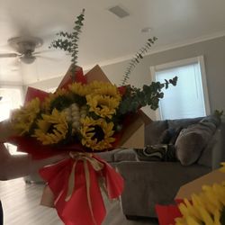 Sunflower Bouquet With Chocolate In The  Center