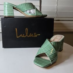 Womens Lulus Sandals Size 8