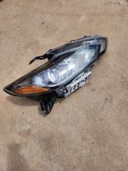 2016-2018 nissan altima head light RH