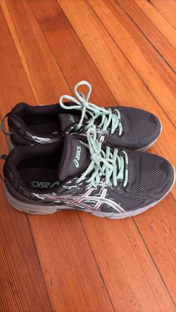 ASICS women’s running shoes
