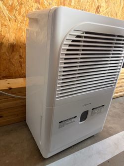 Comfort Aire 50 Pint/Day Dehumidifier