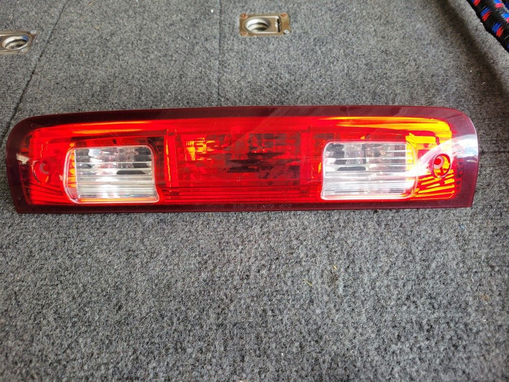Cargo/ 3rd Brake Light 