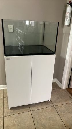 Redsea 40 gallon tank and stand