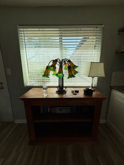 Lamps / Entry Table