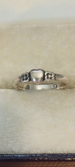 Vintage Retired James Avery Sterling Silver Heart & Flowers ring women's size 7