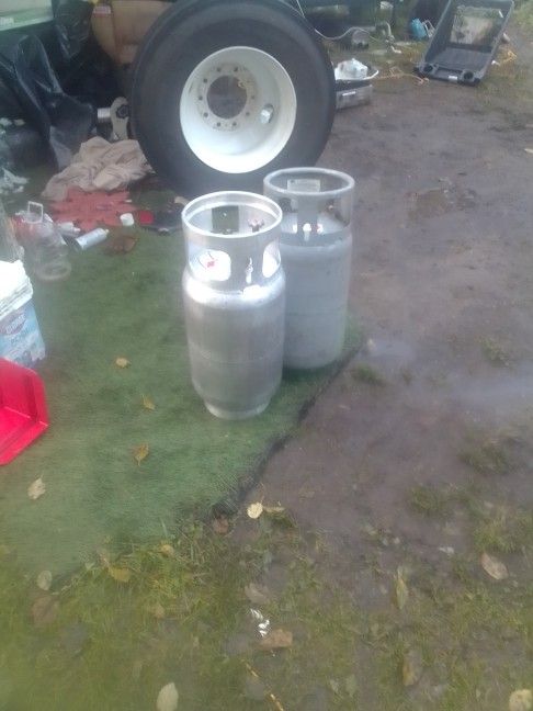 Empty Forklift Propane Tanks