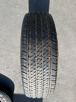 (1) 255/70R17 Bridgestone
