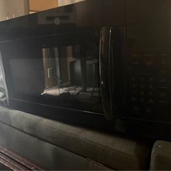 Mountable Microwave XL