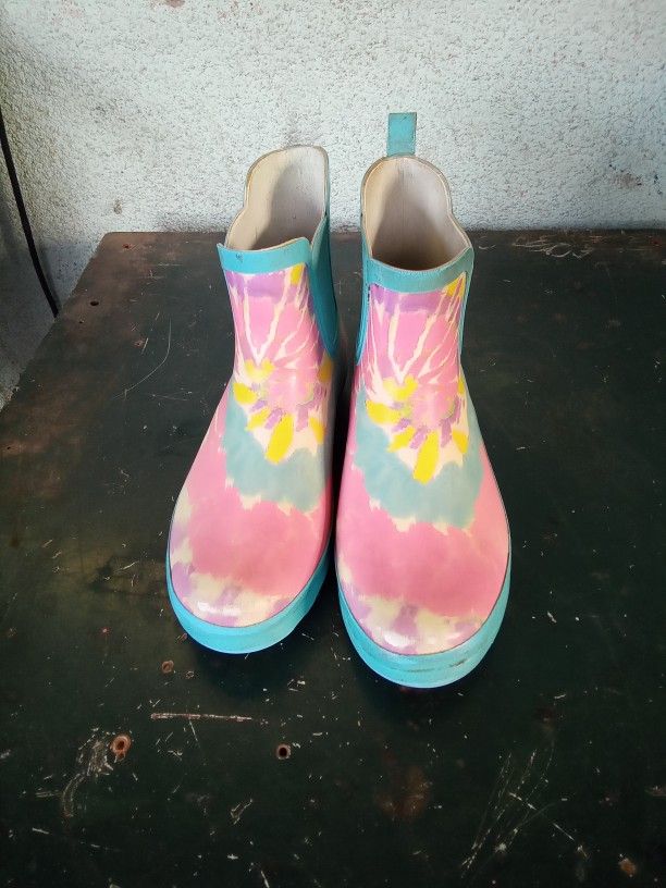 Girls Youth Rain Boots Size 4/5