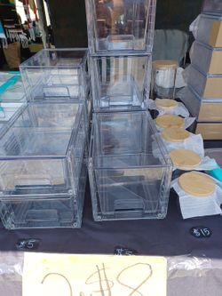 Glass and acrylics storage