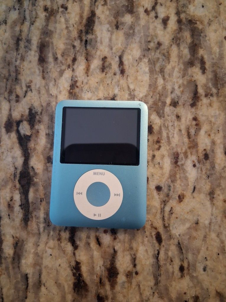 Apple iPod Nano 3rd Generation BLUE 8GB