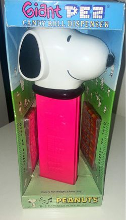 Giant Snoopy pez