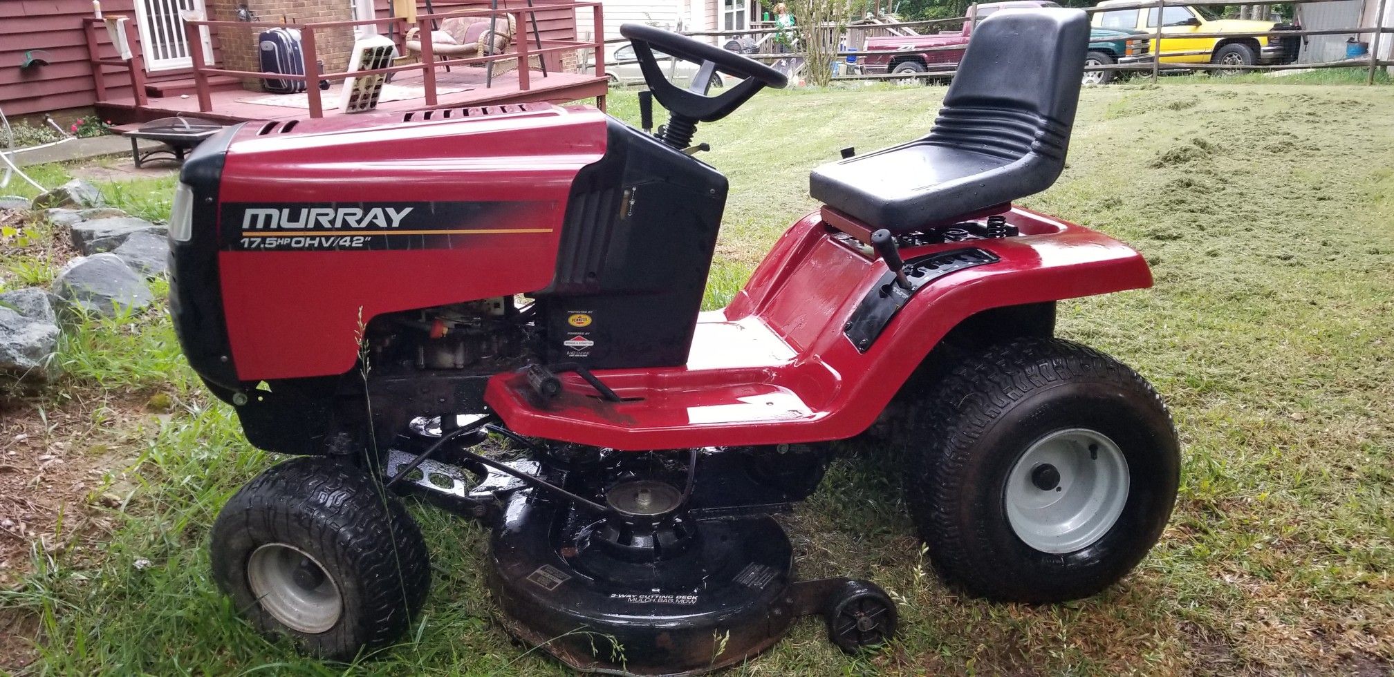 Murray widebody Lt 17.5 hp 42" deck.
