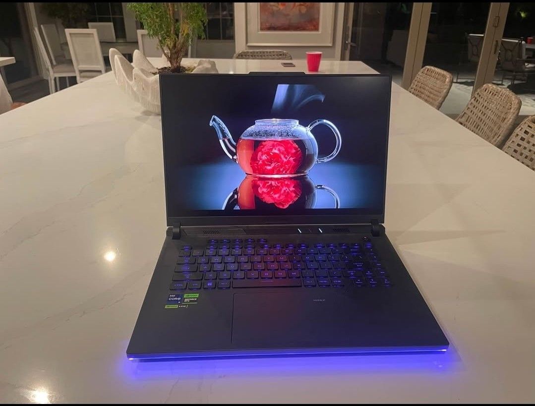 Asus strix g16 Gaming Laptop (4090)