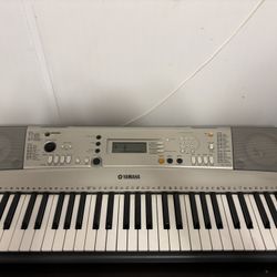 Yamaha Keyboard