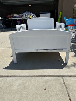 Toddler bed
