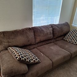 Couch/sofa Clean No Pet Non-smoking Family Great Condition