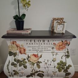 Elegant Bombe Style Dresser 32"W x 15.25"D x 27.625" H