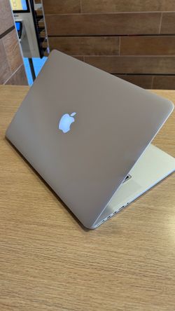 Apple MacBook Pro 15” Retina i7/16/500GB SSD $350