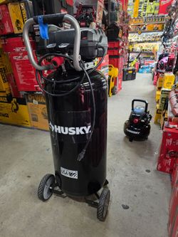 HUSKY CORDED 20 GALLONS AIR COMPRESSOR