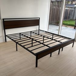 🔥 Urgent Sale New King Size Bed Frame!Need To Pick Up ASAP