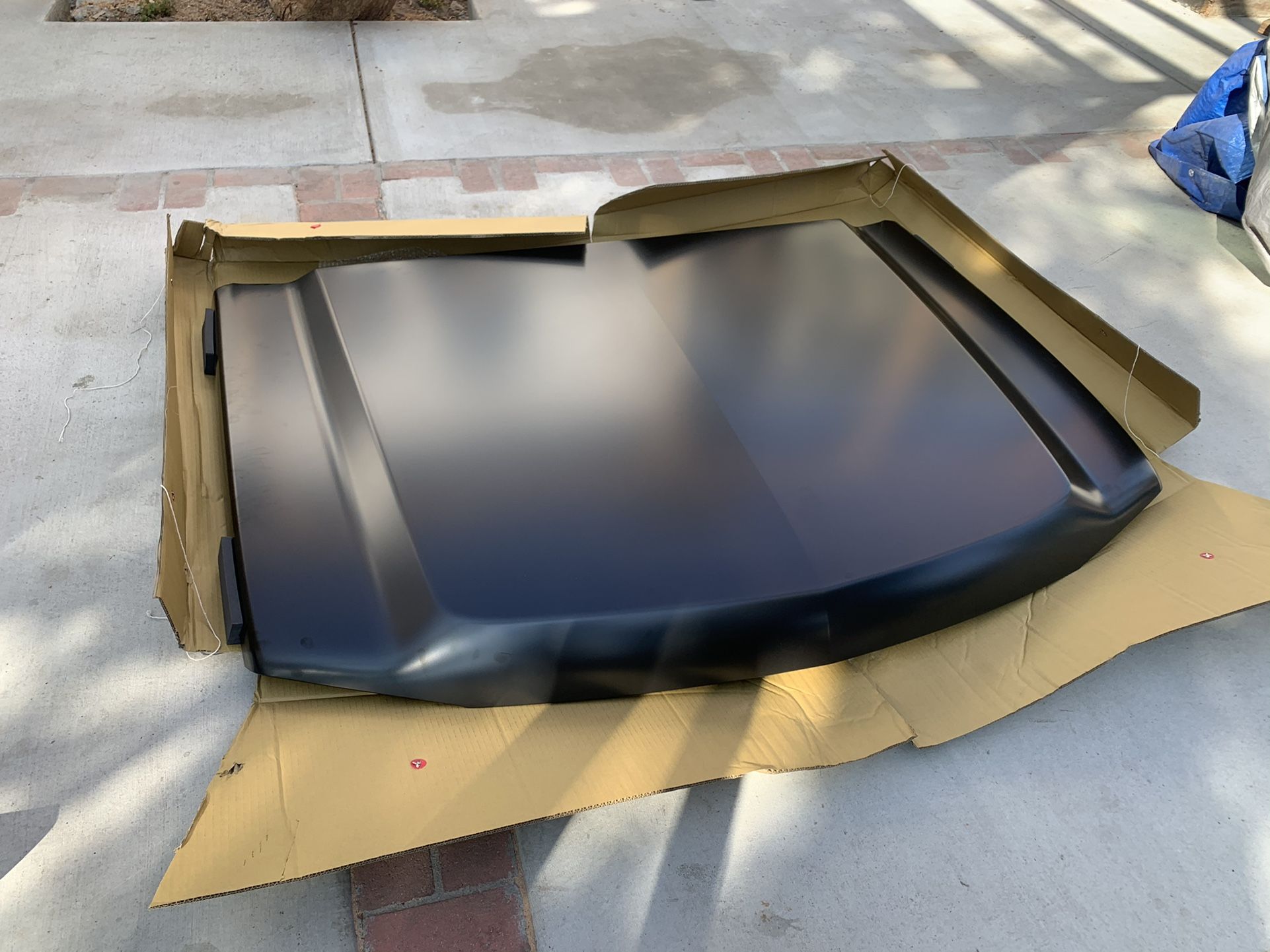 Silverado HD Hood 03-06 (Cateye)