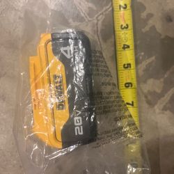 DEWALT 20V MAX 4.0Ah Battery !!!absolutely new!!!