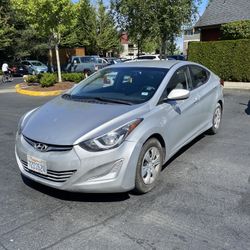Hyundai Elantra 