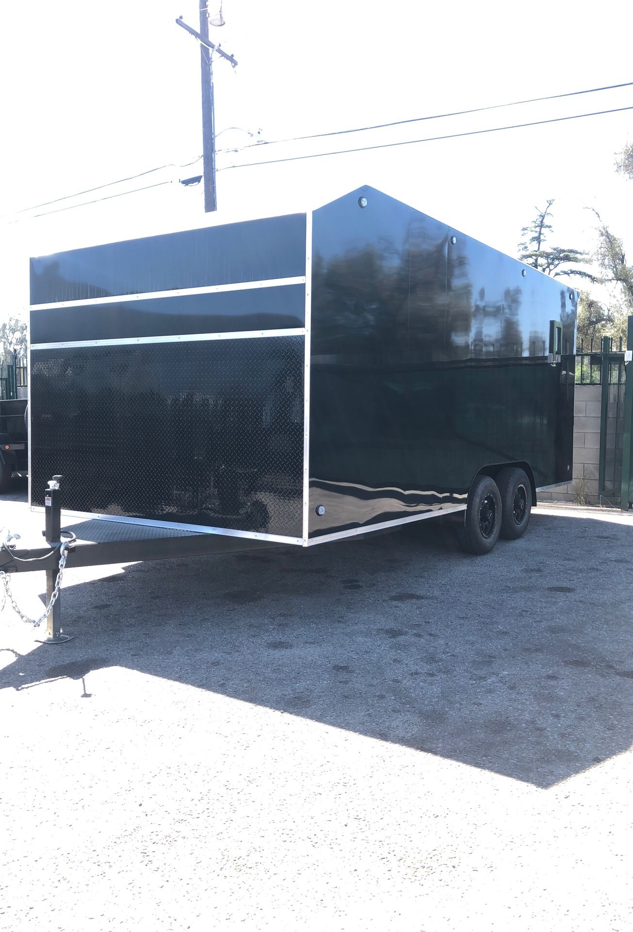 8.5x18x7 ENCLOSED CARGO TOY HAULER TRAILER