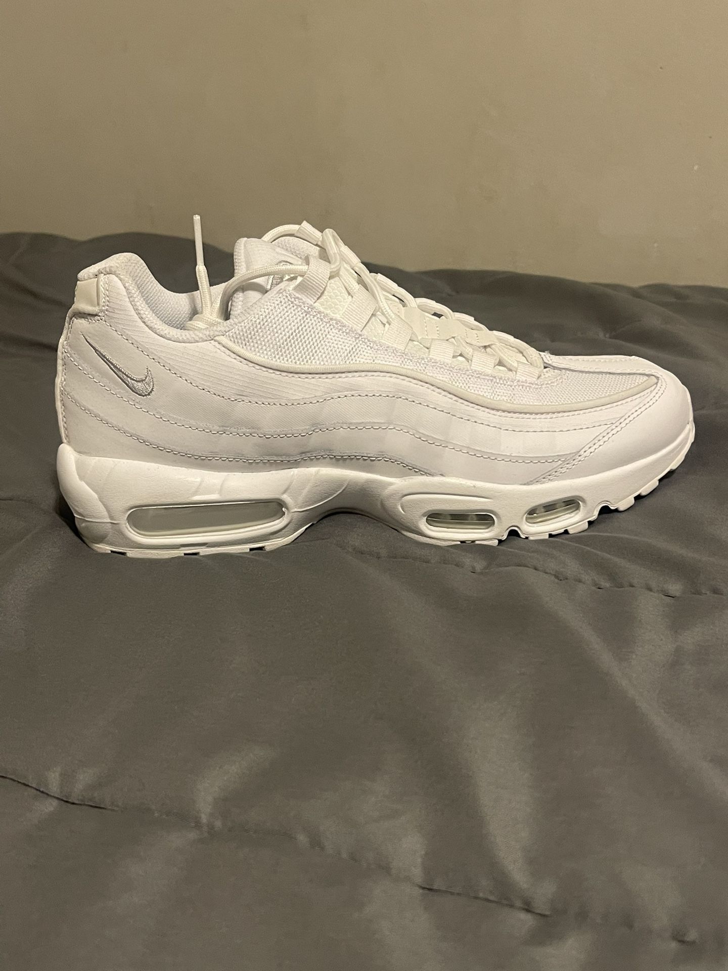 BRAND NEW MEN ALL WHITE AIR MAX 95….$90