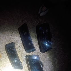 Head Lights.For O3 -06 Chevy 85$