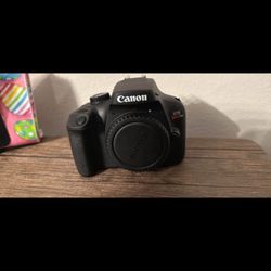 Canon EOS Rebel T100 Camera