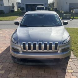 JEEP CHEROKEE 2016 — $7,500 — OPEN FOR NEGOTIATION 