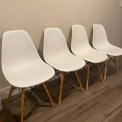 Set Of 4 Modern Tower Dining White Chairs With Wood Legs