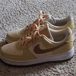 Air Force 1s  Peanut Butter Men's 9
