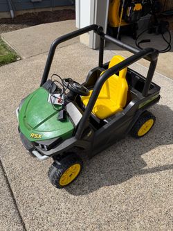 John Deere Ride on Car 4x4 Gator 6V