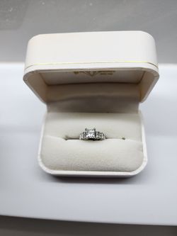 Diamond Engagement Ring