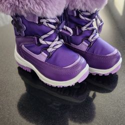 Girl 5T Snowboots
