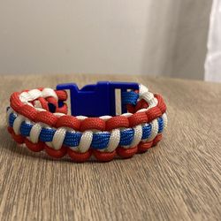550 Paracord Bracelet    -    2 For $6  -  3 For $10  -  4 For $14    Also Mix With Key Chains And Earrings 