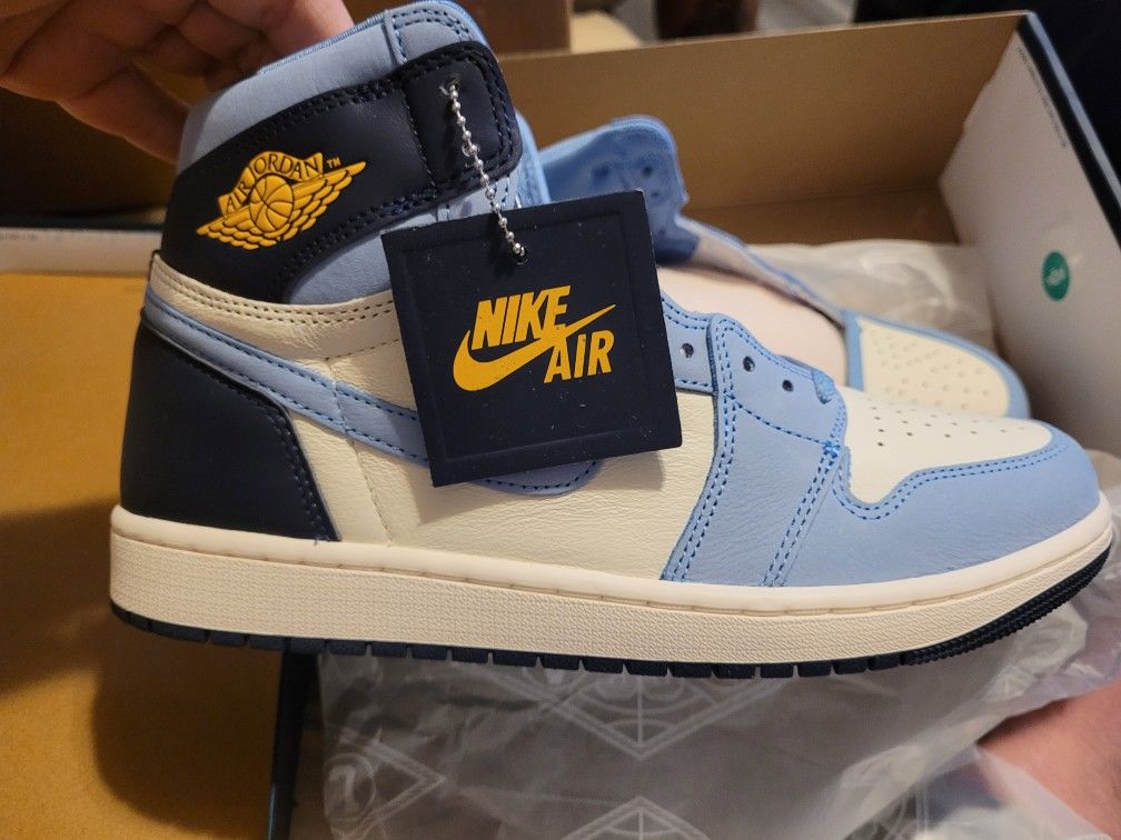 Air Jordan 1 High OG
First in Flight
