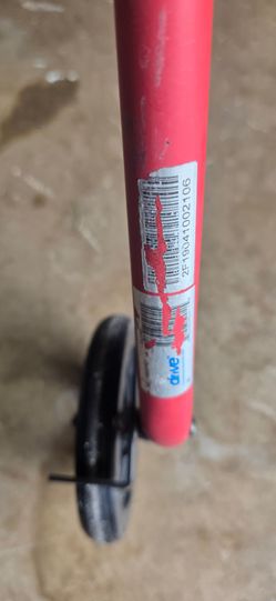 Drive Medical Rollator Walker - As Is / Project (Damaged Front Wheel)