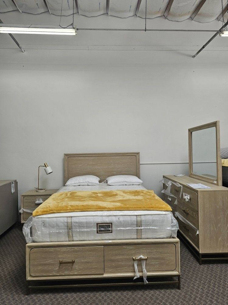 Queen Bedframe With Drawers