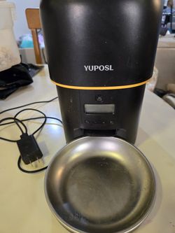 Auto Cat Feeder