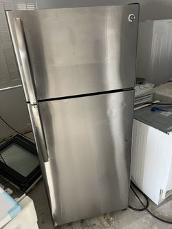 G&E Refrigerator