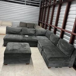 Clean & Spacious Sectional Ottoman Couch – No Stains – Free Delivery