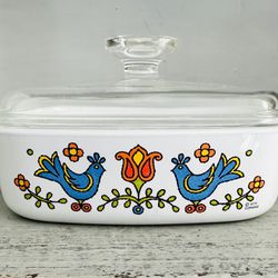Vintage 1975 Corning ware Country Festival pattern 1 quart casserole dish with lid 