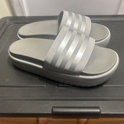 Adidas ADILETTE Platform Slides Sandals Women's Sizes 8 & 9 Gray  Slip New No Box 